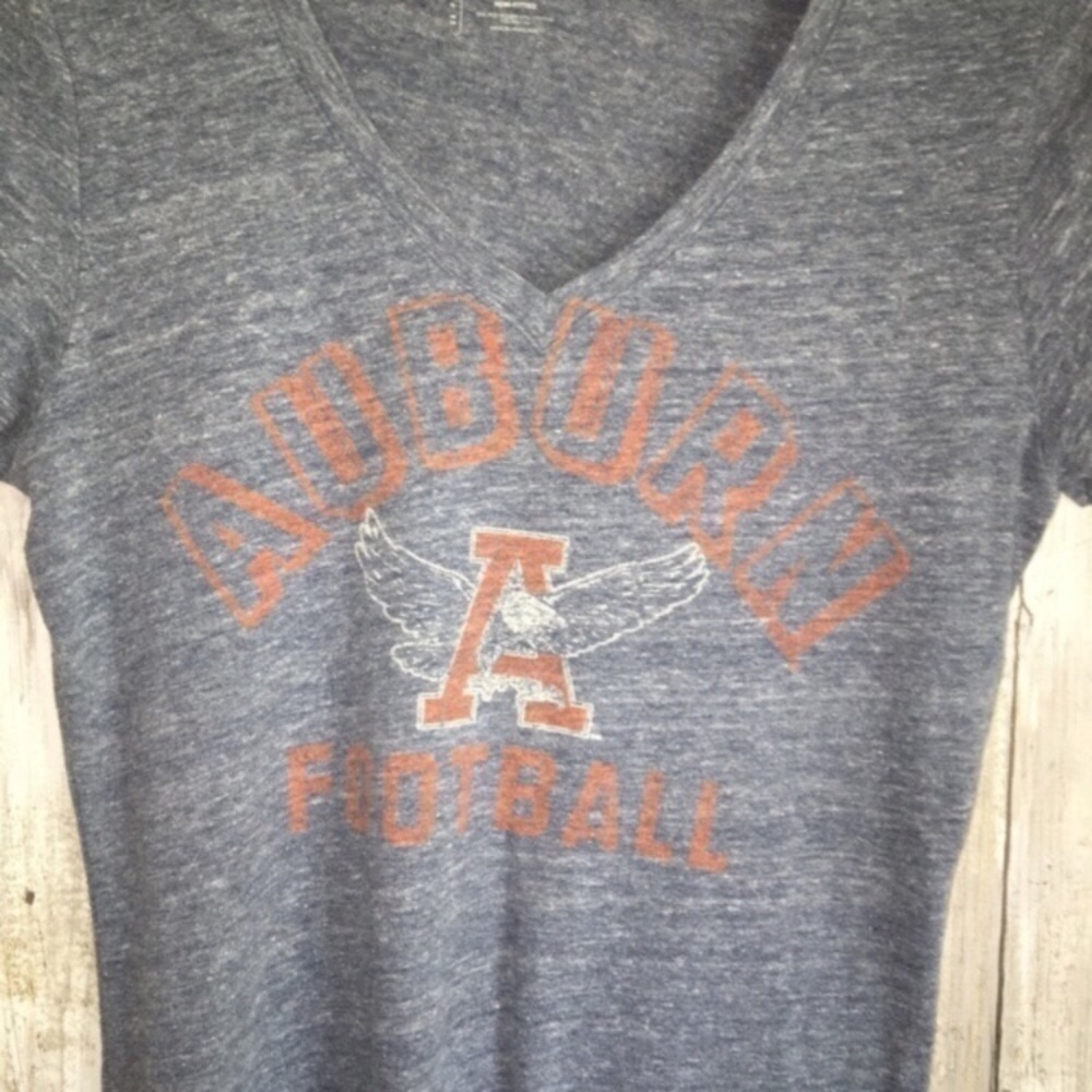 Under Armour Auburn Tigers Tee Gray Athletic Shirt Women’s Small - Picture 2 of 4